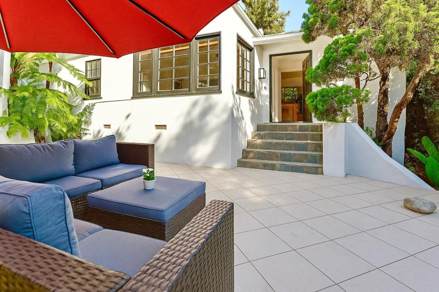 Hollywood Hills Oasis Views Outdoor Patio Garage Holiday home Los Angeles