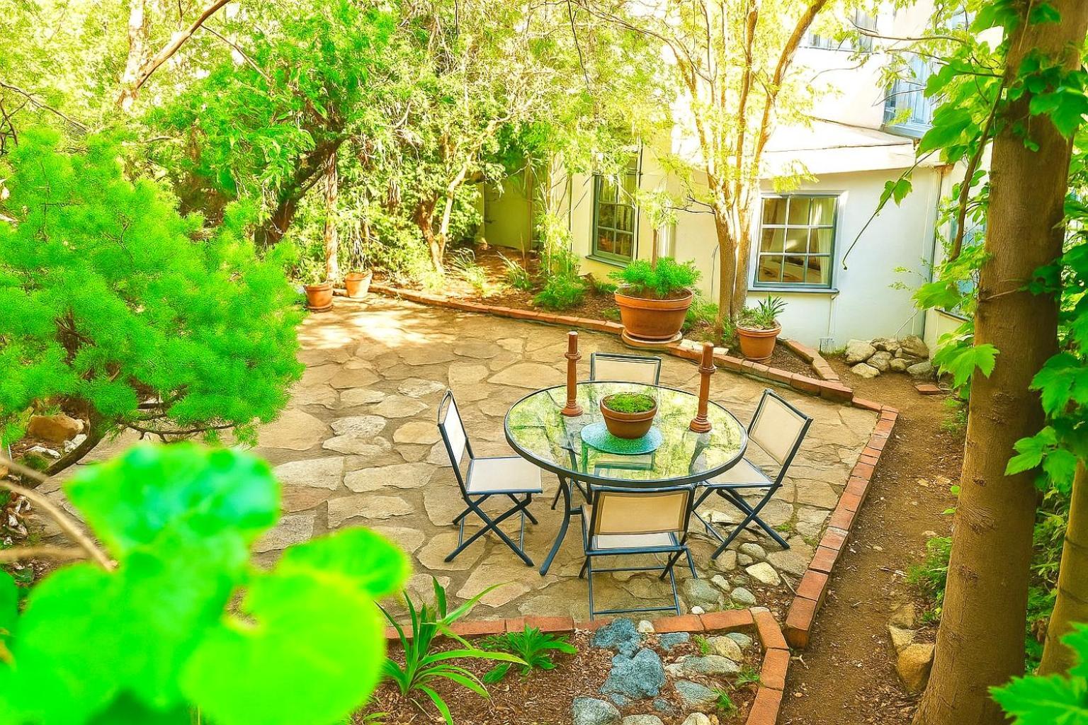 Hollywood Hills Oasis Views Outdoor Patio Garage Los Angeles