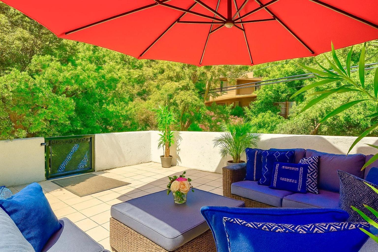 Hollywood Hills Oasis Views Outdoor Patio Garage Holiday home *